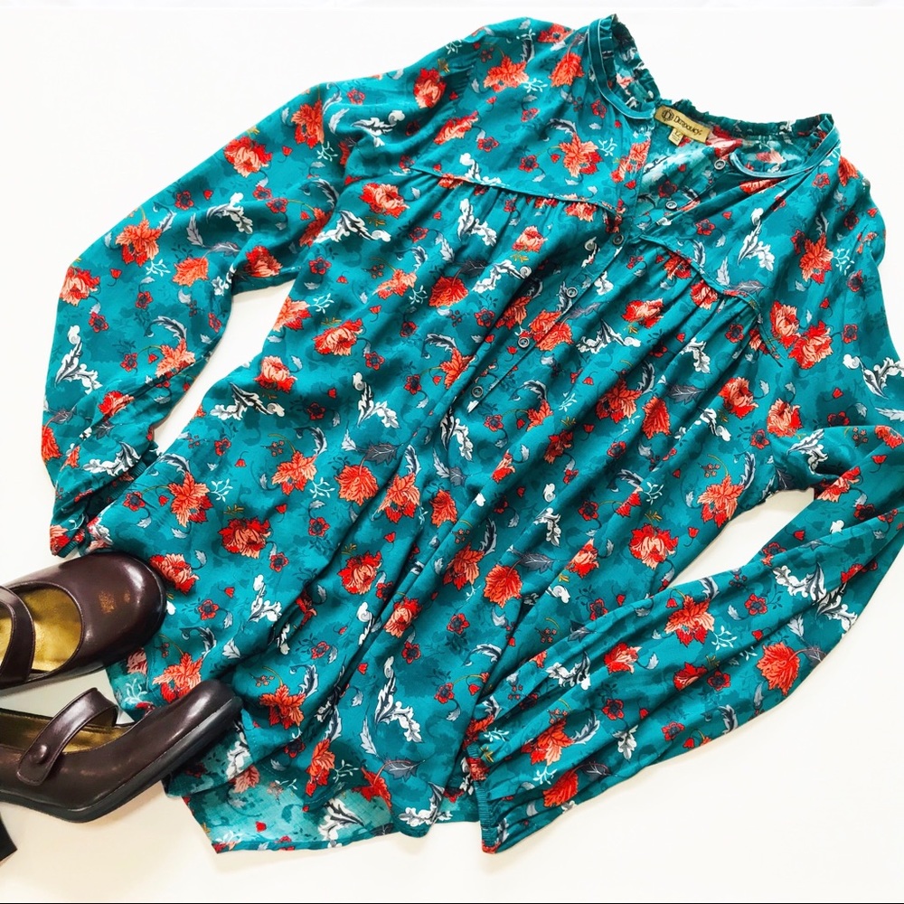 Democracy Midnight Teal Ruffle Paisley Hi-Lo Top